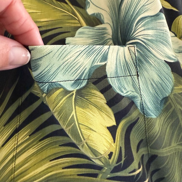 Tommy Bahama Silk Shirt Green Mens XL Tropical Hawaiian Palms Floral Embroidered - Picture 5 of 15